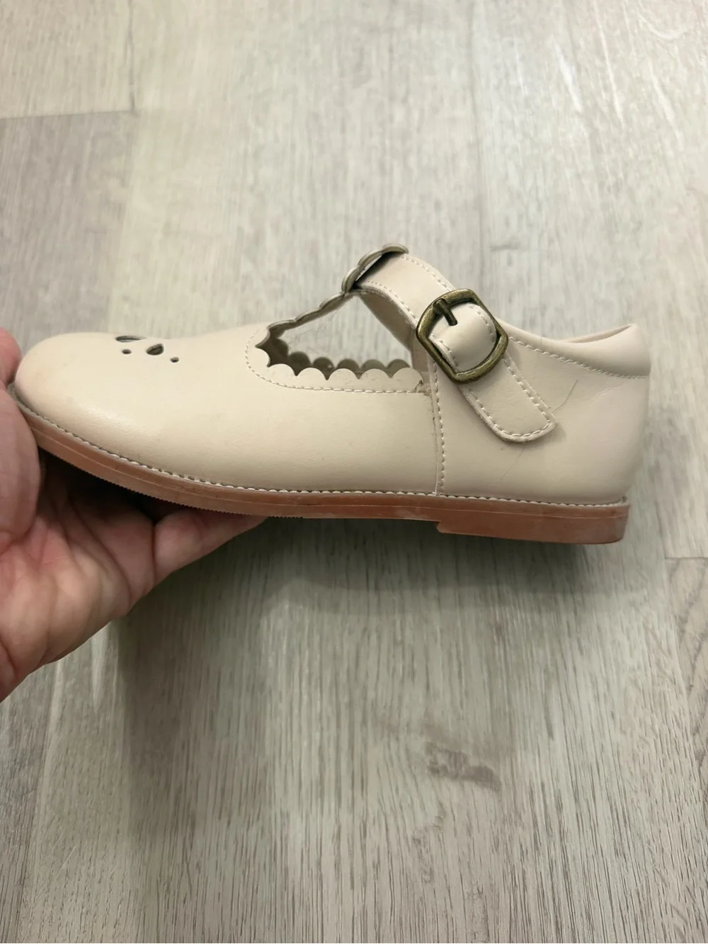 Girls' Cream Mary Jane Shoes